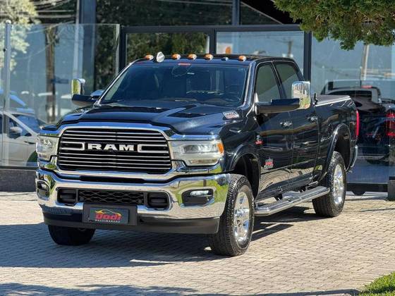 RAM 3500 6.7 I6 TURBO DIESEL LARAMIE CD 4X4 AUTOMÁTICO